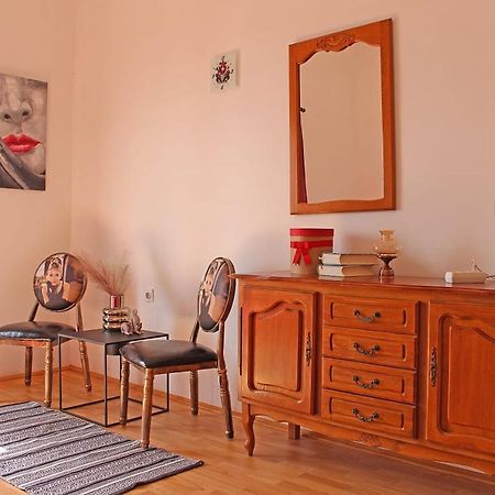 Apartments Gabriela ดริเวนิก ภายนอก รูปภาพ
