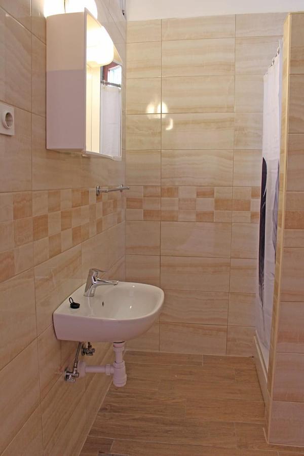 Apartments Gabriela ดริเวนิก ภายนอก รูปภาพ