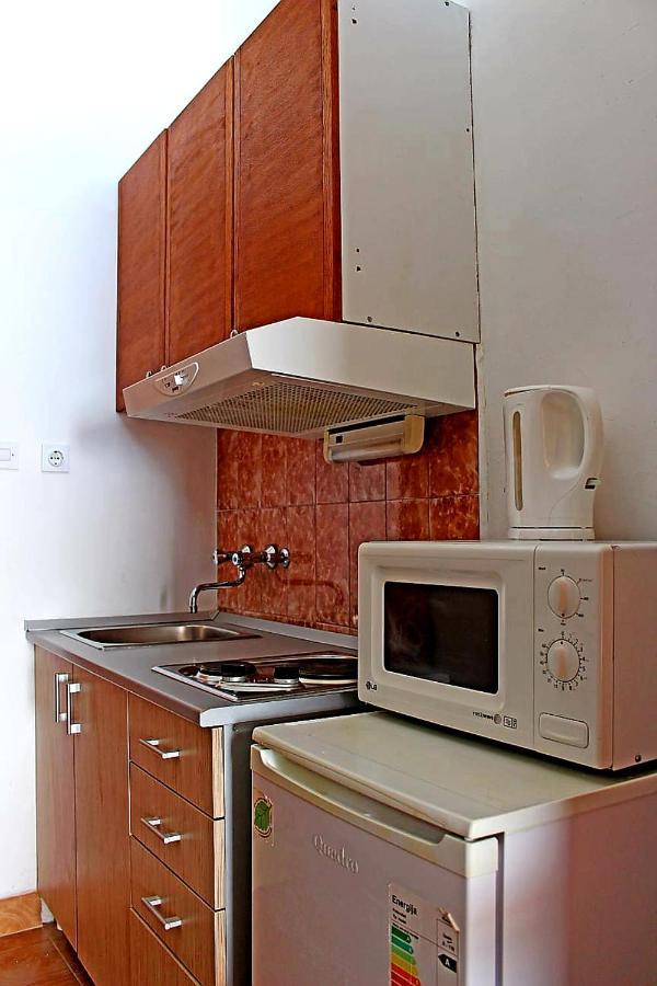 Apartments Gabriela ดริเวนิก ภายนอก รูปภาพ