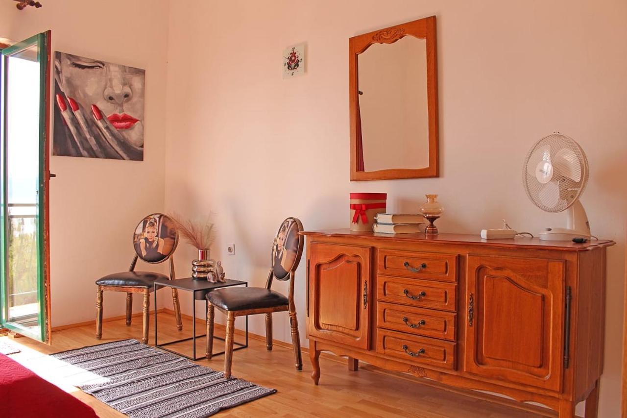 Apartments Gabriela ดริเวนิก ภายนอก รูปภาพ